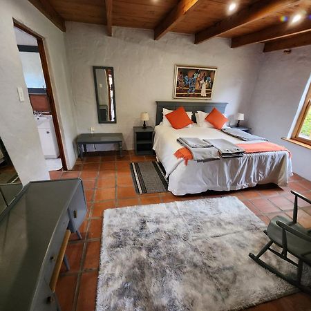 The Village Lodge Стормсривер Экстерьер фото