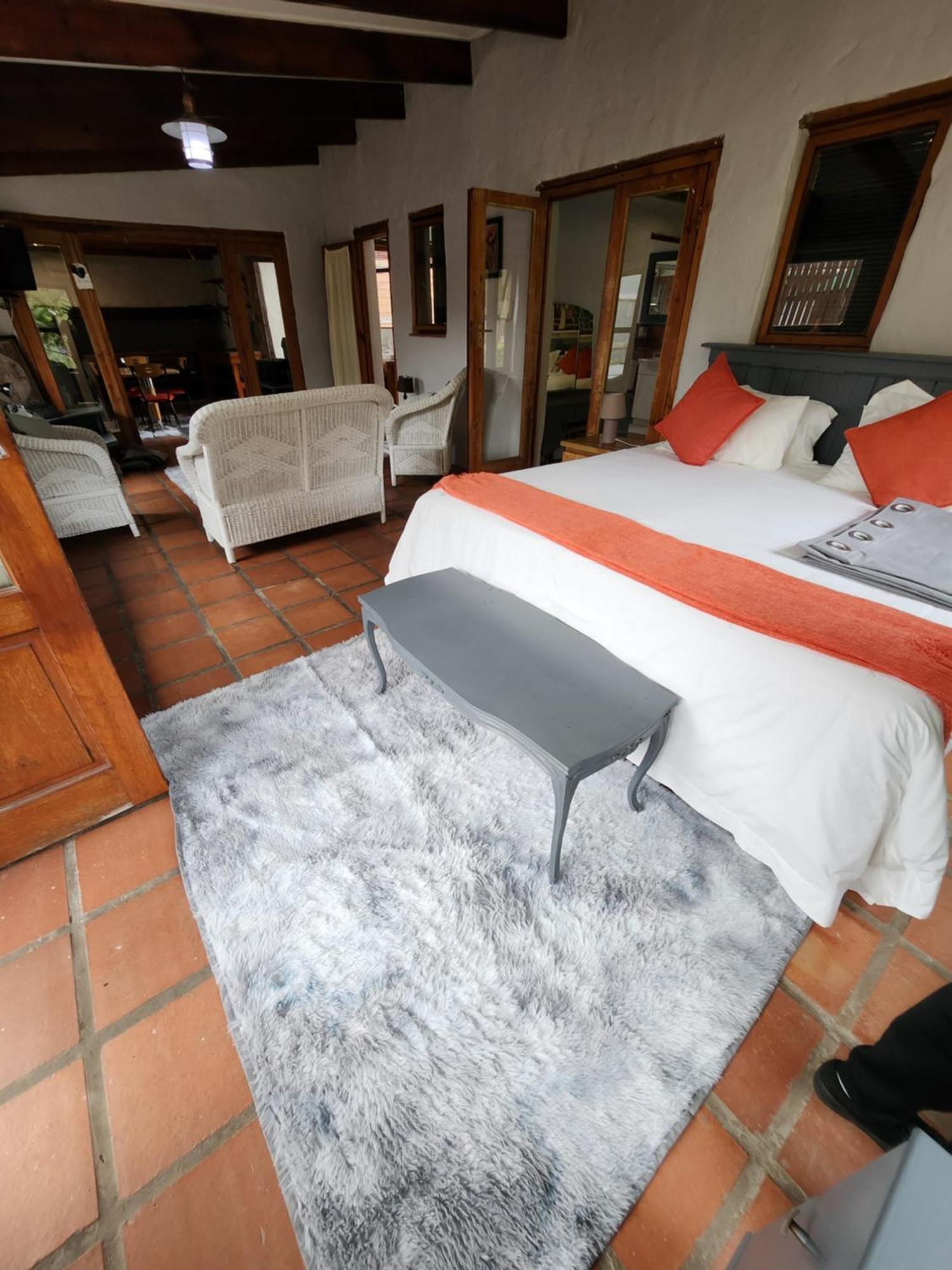 The Village Lodge Стормсривер Экстерьер фото