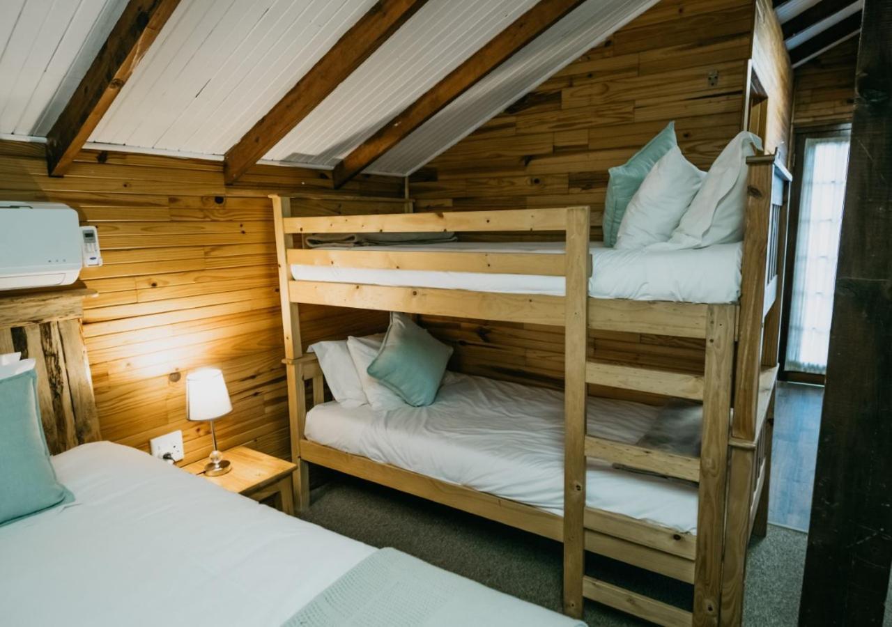 The Village Lodge Стормсривер Экстерьер фото